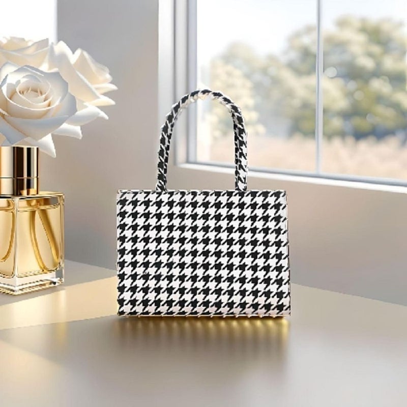 Osman Women Jute Handbag in White & Black - Image 1